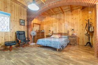 Casa a Mestral. Casa con finca en venta en alta, 2 dormitorios.