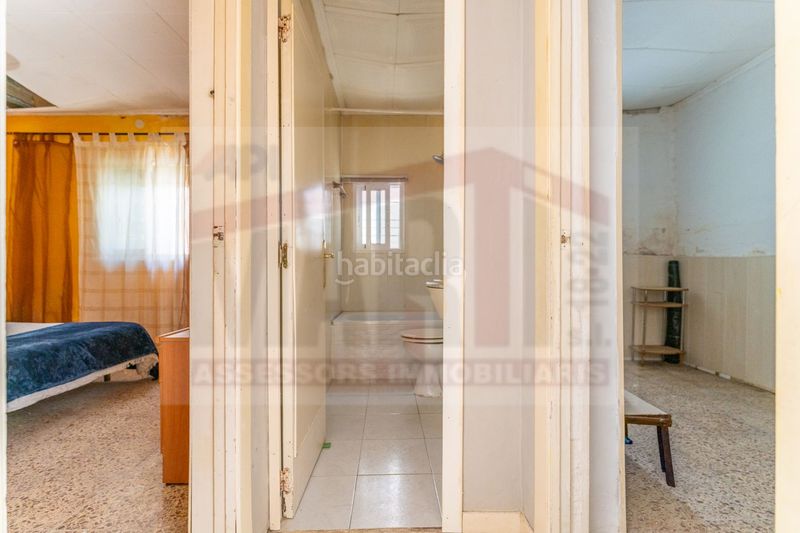 Foto c78646a5-f162-48e9-a0a3-3408b4616f98. Casa a Ponent Reus