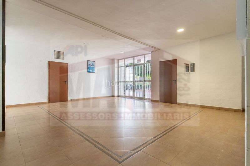 Foto edd299fa-48ac-430f-a123-b90f231d4e3a. Estudi amb calefacció piscina a La Pineda Vila-seca