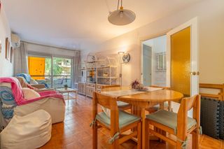 Flat in Mar i Camp - Platja dels Capellans. Piso en venta en salou, 2 dormitorios.