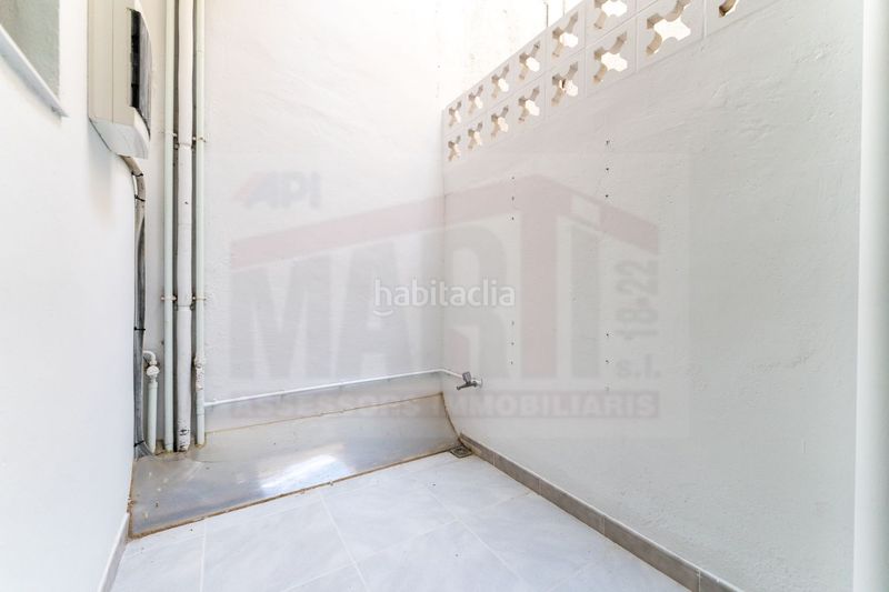 Foto 55a3abaa-f2c2-454d-a42e-db5caf3b33b4. Casa amb calefacció aparcament a Llevant Reus