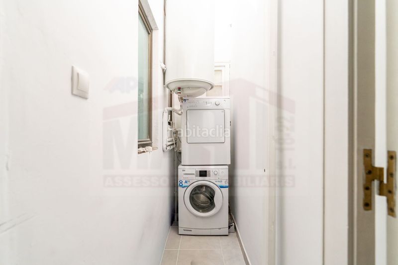 Foto 6a6caa84-f9b8-4daa-8bb4-b5eeabe576d0. Casa amb calefacció aparcament a Llevant Reus