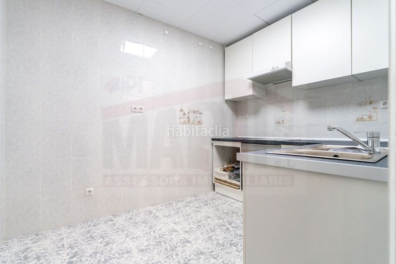 Foto a0d60120-2540-4f89-8f7d-da437a1b97e1. Casa amb calefacció aparcament a Llevant Reus