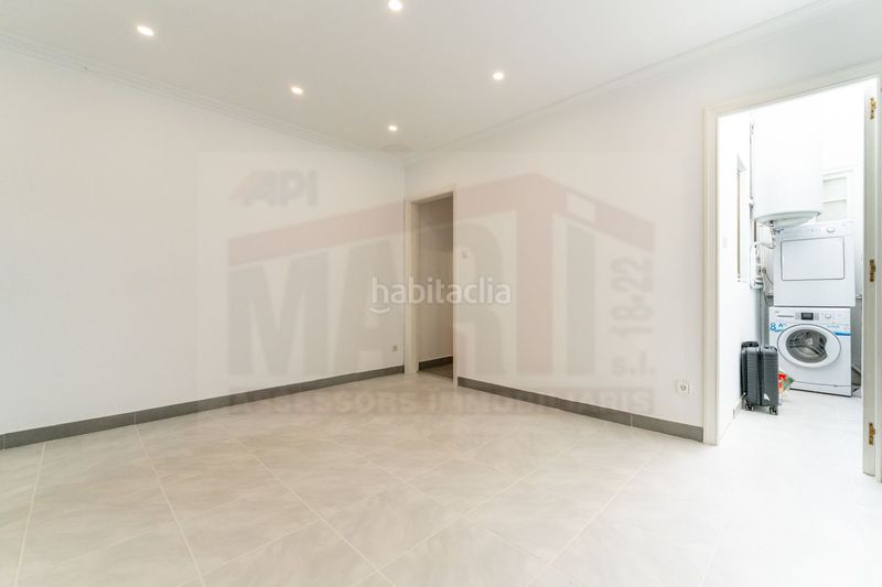Foto b19f2e2c-8821-463c-bf79-319b7a17ce3a. Casa amb calefacció aparcament a Llevant Reus