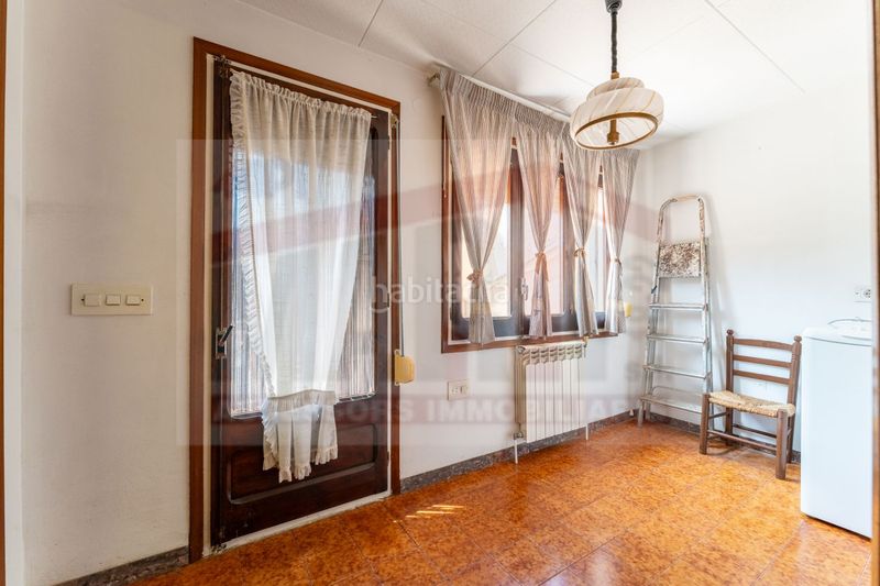 Foto d7c26f54-d8c5-48cb-b13e-cc721359e3dd. Casa amb calefacció a Gratallops