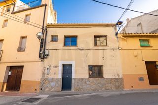 Haus  Masets. Casa en venta en bellmunt del priorat, 3 dormitorios.