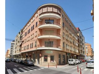 Appartamento in Ibi. Piso con ascensor en av. de la paz en venta