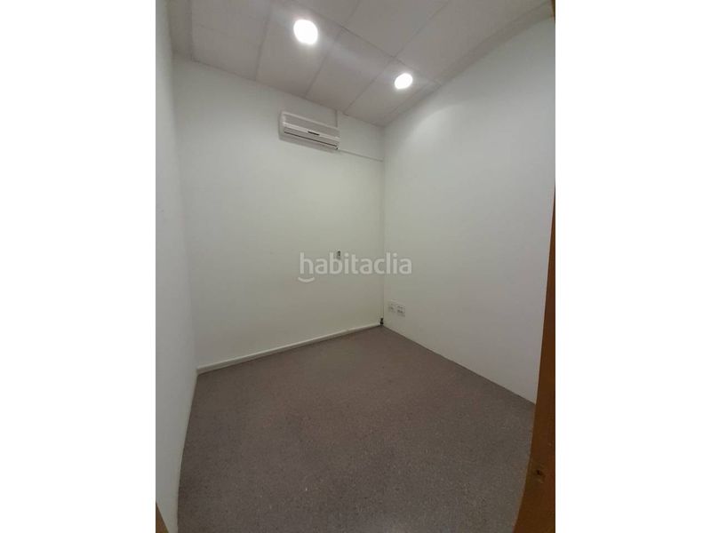 Foto 06eeffcd-bed8-4fe6-b622-c0c2529f51ef. Affitto ufficio con parcheggio in Ibi
