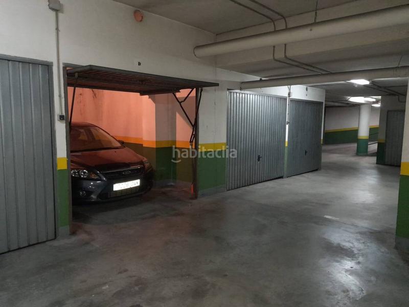 Foto 4c781a75-9b20-419b-80b3-1689bdb2a941. Posto auto in manuel de falla 35 in Ibi