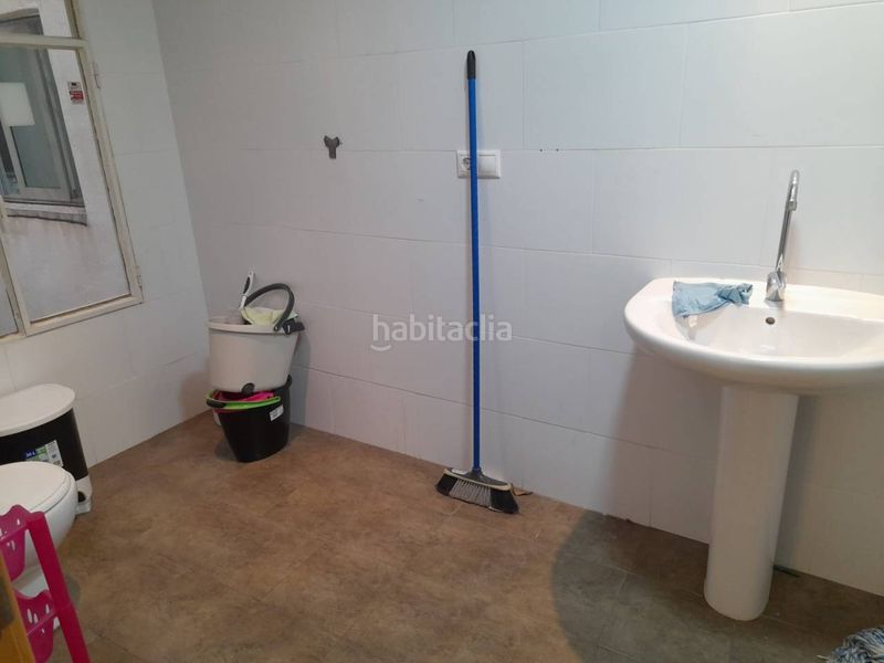 Foto 7a6b7afd-cac9-46f9-b303-47c14b9ec55e. Lloguer local comercial a Ibi