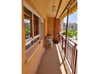Appartement  Calle alacant. Precioso piso muy soleado con balcón, patio y garaje cerrado  ex