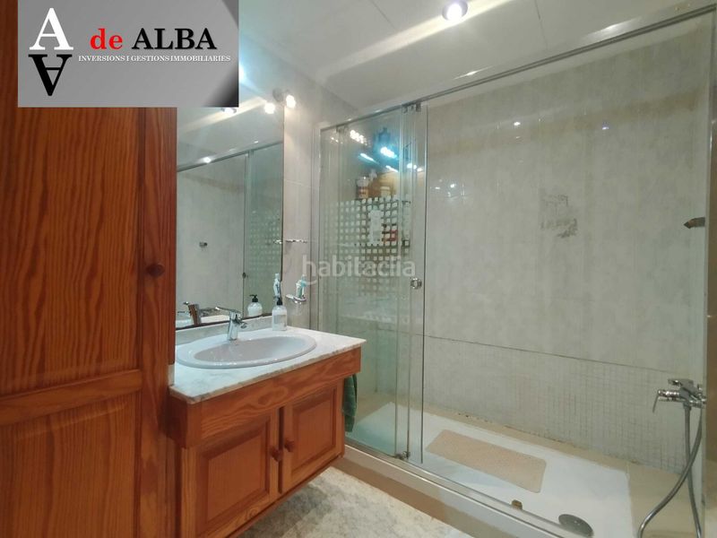 Foto 77f3679e-d4bc-4fd2-b9e2-e24feb5de2d8. Penthouse with heating in Pallejà