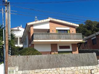 Xalet a Bellamar. Gran vivienda con vistas al mar