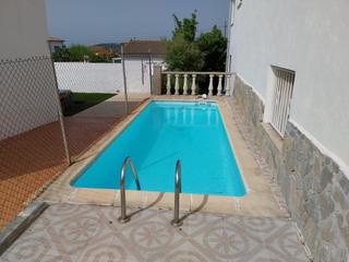 Casa adossada a La Franquesa-Oasis Park. Casa con piscina individual