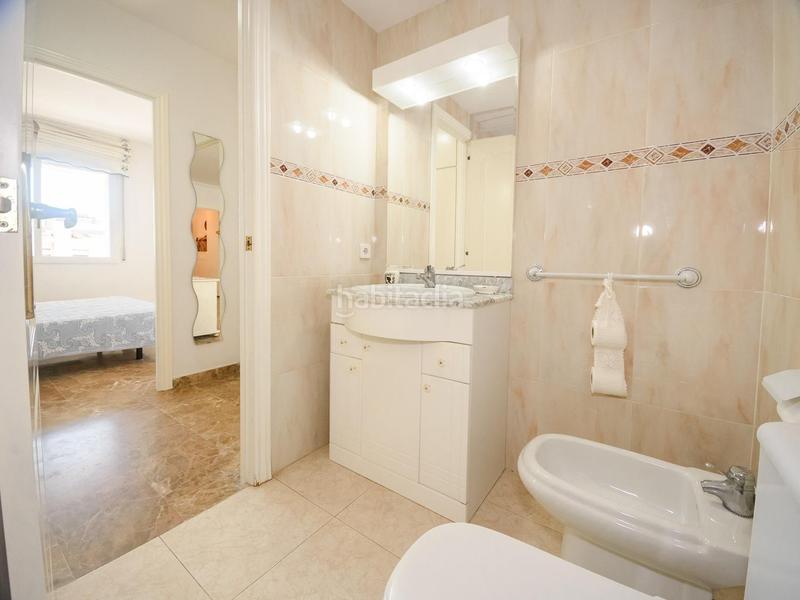 Foto 8a8c7354-7bca-4f63-893d-2b8cb2b87907. Ático atico con vistas al mar con piscina comunitaria en Calafell