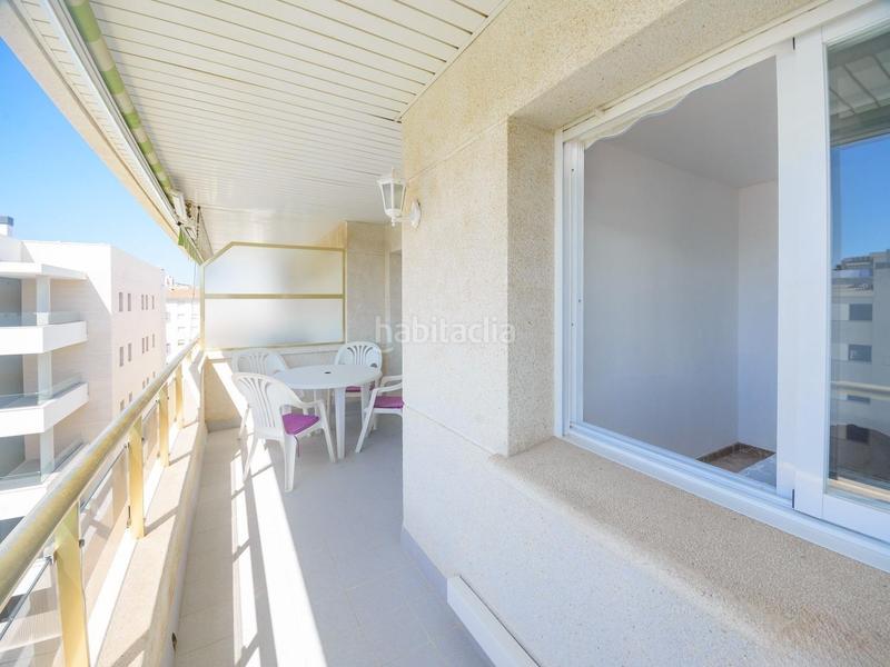 Foto 8af2dd6c-3048-490d-8ba5-4885ddd01fec. Ático atico con vistas al mar con piscina comunitaria en Calafell