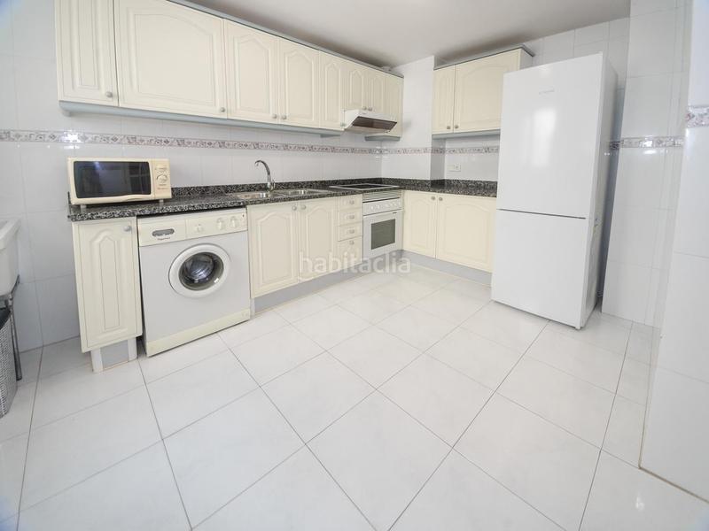 Foto 934b999e-a7f3-4f38-a78e-2e942099414b. Ático atico con vistas al mar con piscina comunitaria en Calafell