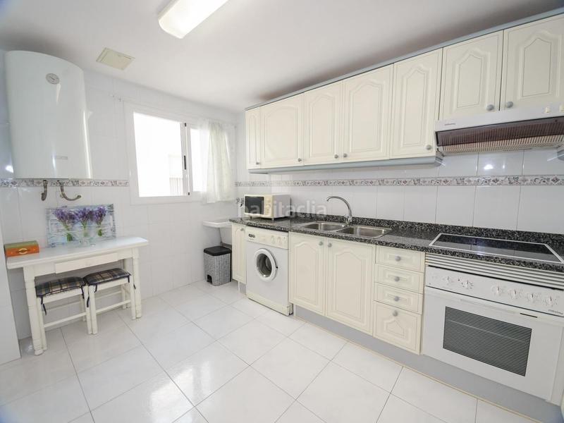 Foto 98d4a2ec-4fa4-49db-baa2-5652ab99c910. Ático atico con vistas al mar con piscina comunitaria en Calafell