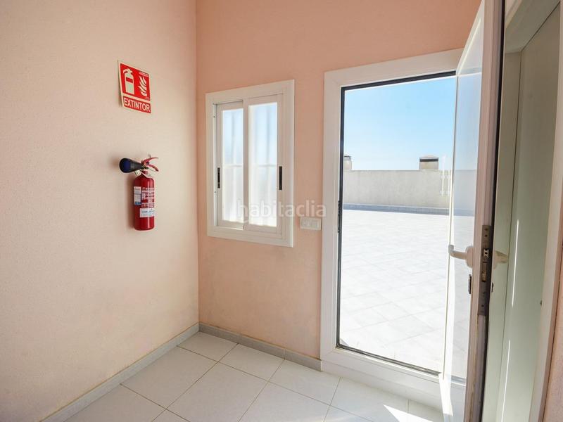Foto bd039cc1-9822-4add-81f0-063687ef2faa. Ático atico con vistas al mar con piscina comunitaria en Calafell