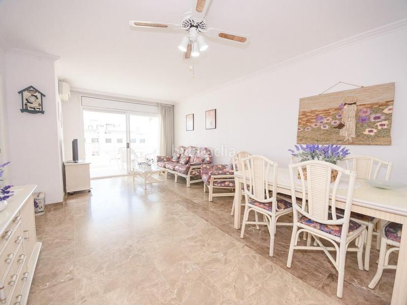 Foto f40b7a87-4fb7-4adb-b522-52ebb67c6c0e. Ático atico con vistas al mar con piscina comunitaria en Calafell