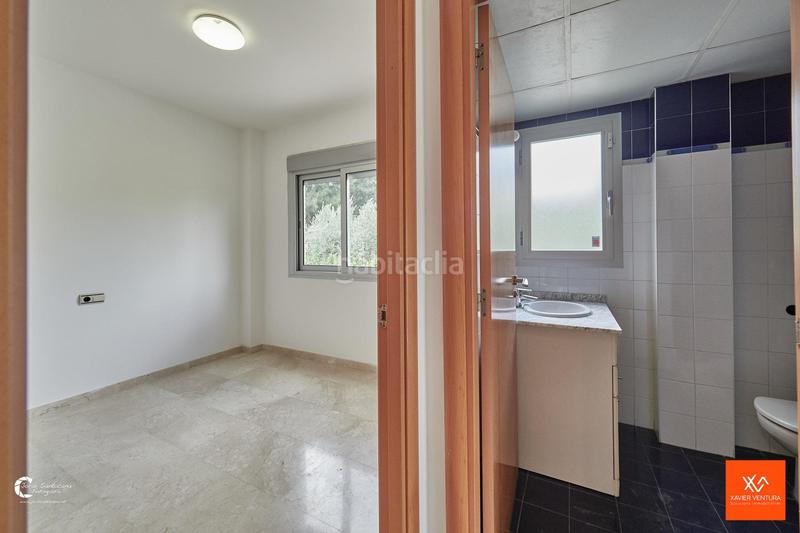 Foto e995e14c-9c3d-48c5-9857-c5ab8ebecccf. Casa adossada amb aparcament a La Mora Tarragona