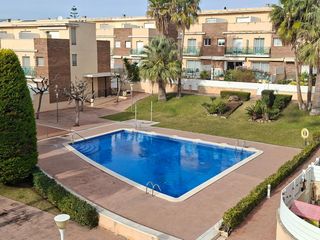 Maison jumelée à Calafell Residencial. Vivienda con zona comunitaria y piscina