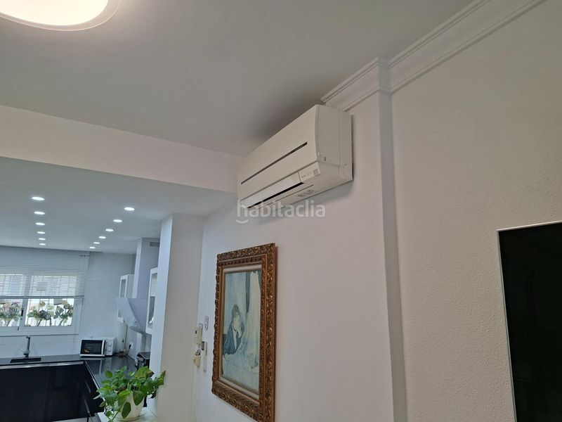 Foto fe5bad27-b69d-458f-923e-7e1c7dd9dc73. Casa adossada amb aparcament piscina a Calafell residencial Calafell