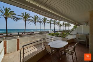 Apartamento en L´Estany. Primera linia de playa
