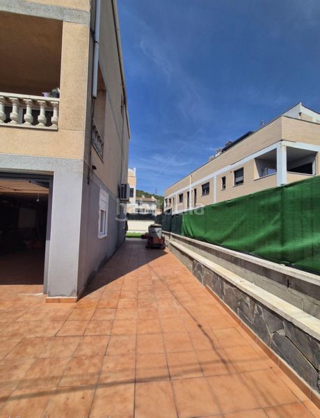 Foto 4c5ed7b9-aee4-47b6-9bb1-edf7235d5eba. Casa adossada amb calefacció aparcament a Calafell poble Calafell