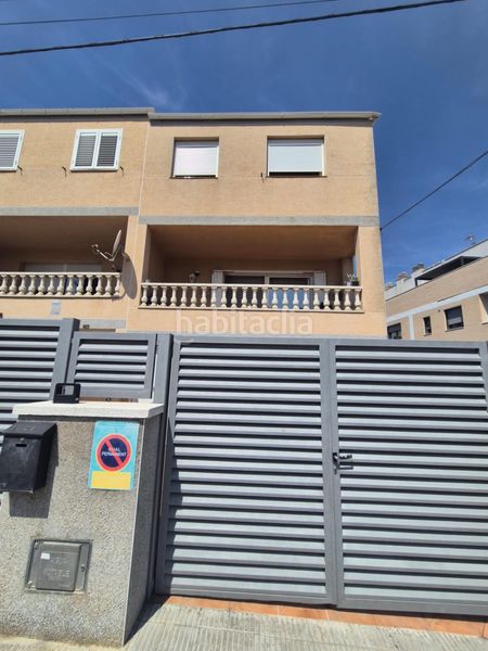 Foto 57845750-bf79-4568-9fad-04bac36d15a0. Casa adossada amb calefacció aparcament a Calafell poble Calafell