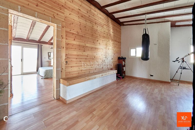 Foto a9bfc638-005b-466b-ac5b-57f6c41a9d7b. Chalet  individual con piscina en Roda de Barà