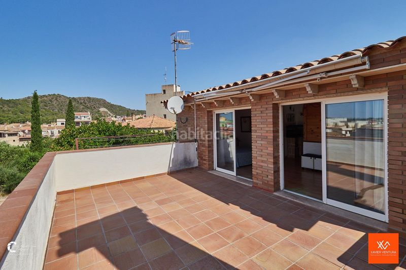 Foto fdc2272e-2dae-4775-9857-b588c7769e70. Chalet  individual con piscina en Roda de Barà