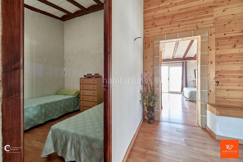 Foto ff0b42f6-7cdd-42cd-8338-d80c5bc998bb. Chalet  individual con piscina en Roda de Barà
