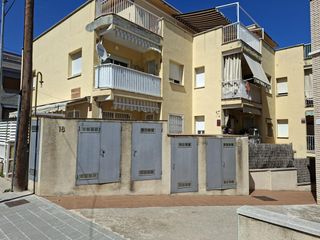 Apartamento en Segur de Calafell Nucli Urbà. Acogedor apartamento en el corazón de segur de calafell por solo