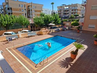 Apartament a Sant Salvador. Piso con piscina y plaza de parking