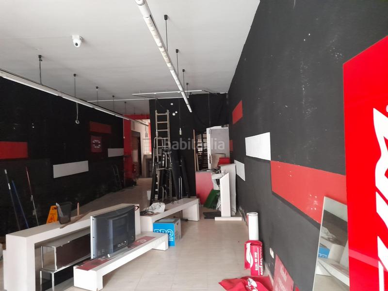 Foto 054c350f-2440-4fc9-ab2a-c5aaaa6d5057. Local comercial en barcelona de 628 edificio en venta con ascensor en Sabadell