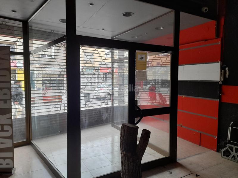 Foto 34d34f07-70a4-4852-bdf3-d14234687aeb. Local comercial en barcelona de 628 edificio en venta con ascensor en Sabadell