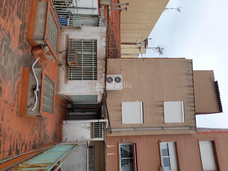 Foto 94439e68-b01a-42a6-bfd6-6523caf3e23d. Local comercial en barcelona de 628 edificio en venta con ascensor en Sabadell