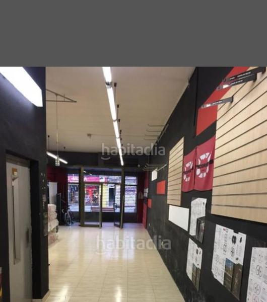 Foto d421e166-ab44-4130-bcd3-74cad9ad7938. Local comercial en barcelona de 628 edificio en venta con ascensor en Sabadell