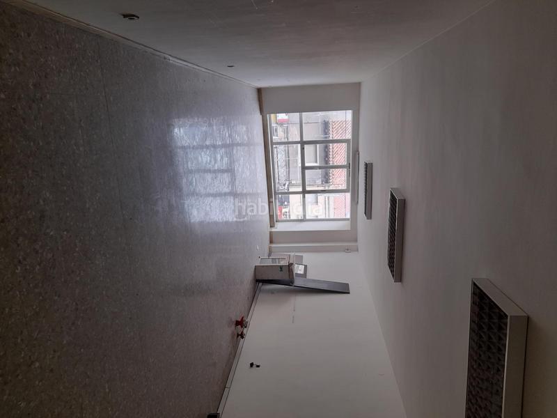 Foto e1af0ead-8d7a-4fc1-aebc-97fa852567f4. Local comercial en barcelona de 628 edificio en venta con ascensor en Sabadell