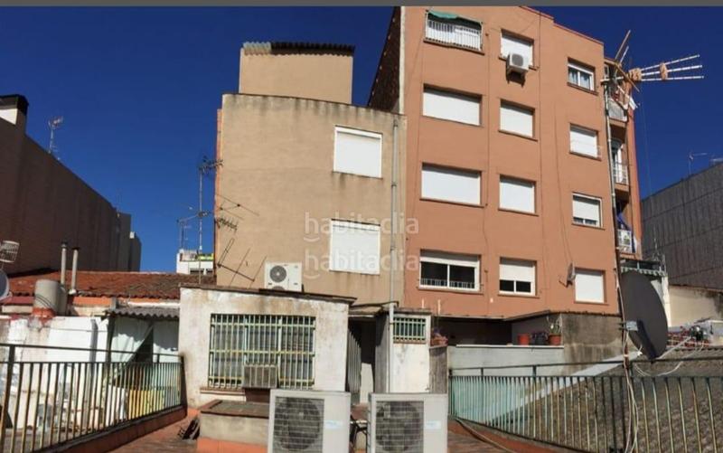 Foto e95749e7-3350-4cbe-b4fe-2332d6e85055. Local comercial en barcelona de 628 edificio en venta con ascensor en Sabadell