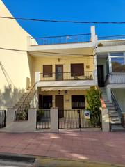 Edifici  Pou. Edificio de 3 viviendas