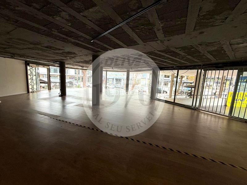 Foto b7226d0d-9df1-43e8-b112-2c6b842a0516. Alquiler local comercial alquiler local comercial con opción de salida de humos platja daro costa brava en Platja d´Aro