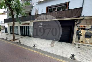 Traspàs Local Comercial  De s'agaró. Alquiler de local comercial en el eje principal comercial de pla