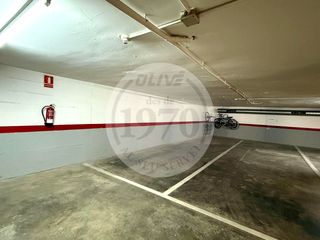 Autoparkplatz  Madrid. Plaza de aparcamiento doble en venta en el centro de platja daro