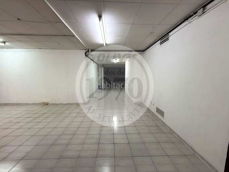 Foto db836292-878a-4cdb-9481-05fb7501a739. Aparcament cotxe a Centre-Platja Platja d´Aro