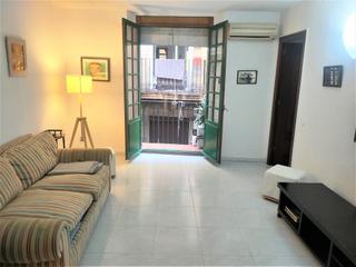 Lloguer Pis  Carrer d'ataülf. Piso de 2 hab-balcon-amueblado-contrato de temporada 11 meses