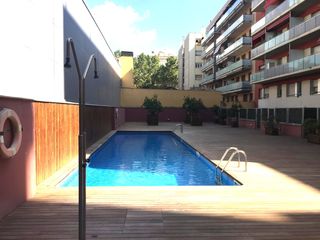 Location Appartement  Carrer de la indústria. Alquiler de piso en calle industria (sagrera) temporal max 11 me