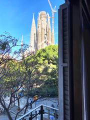 Lloguer Pis  Plaça sagrada família. Piso de 3 dormitorios en plaza sagrada familia-temporal max 11 m