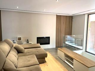 Dúplex  Carrer de salvador espriu. Duplex 2 plantas en salvador espriu 135 m²  (villa olimpica) 3 h